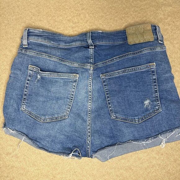 H&M Denim Jean High Rise Shorts Women’s Size 14 - Picture 3 of 3